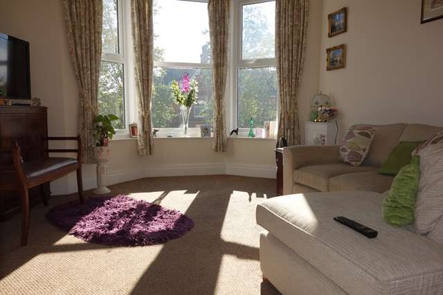  Image of 1 Bedroom Flat to rent at Clifton Street  Lytham St Annes, FY8 5EP