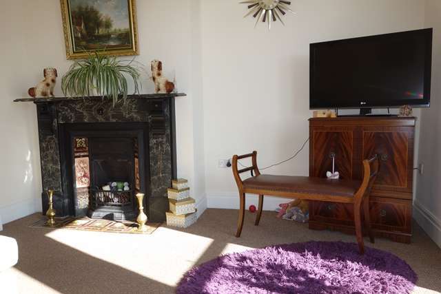  Image of 1 Bedroom Flat to rent at Clifton Street  Lytham St Annes, FY8 5EP