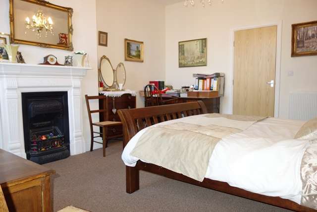  Image of 1 Bedroom Flat to rent at Clifton Street  Lytham St Annes, FY8 5EP