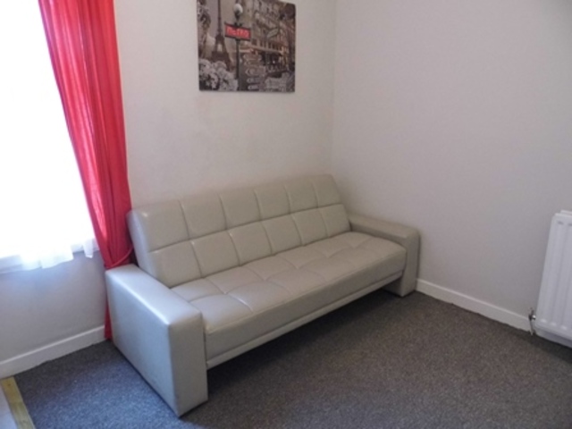  Image of 1 Bedroom Flat to rent at Largs North Ayrshire North Ayrshire, KA30 9AG