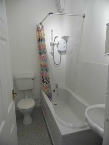  Image of 1 Bedroom Flat to rent at Largs North Ayrshire North Ayrshire, KA30 9AG