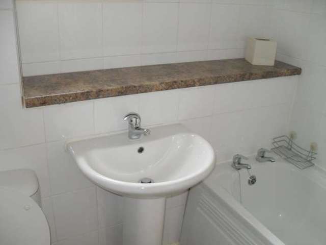  Image of 1 Bedroom Flat to rent at Arden Court  Hamilton, ML3 6TX
