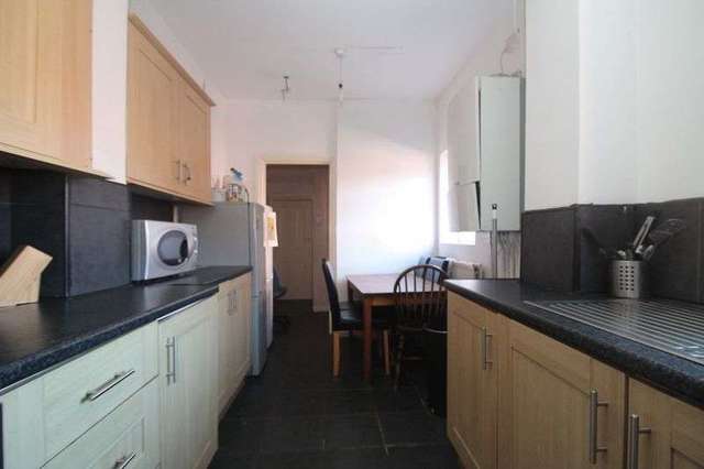  Image of 4 Bedroom Terraced to rent at Biddlestone Road Heaton Newcastle Upon Tyne, NE6 5SP
