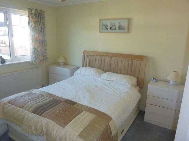  Image of 4 Bedroom Detached for sale at Bishopsteignton Shoeburyness Southend-On-Sea, SS3 8AD