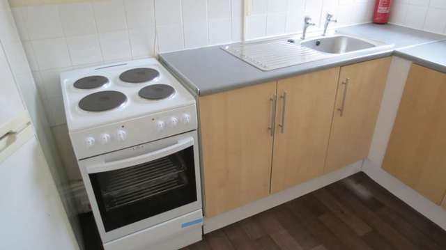  Image of Studio to rent at Brighton Avenue  Blackpool, FY4 1HL