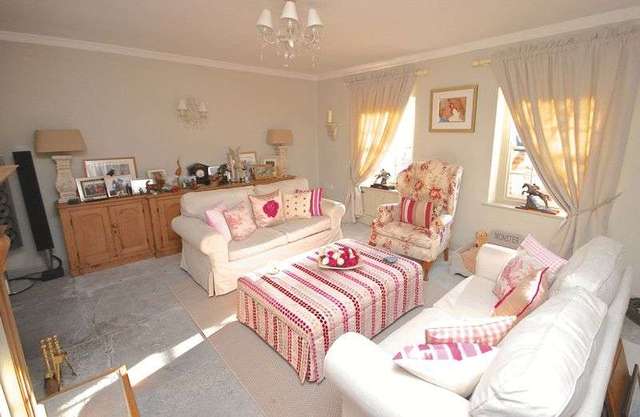  Image of 3 Bedroom Detached for sale at Station Road Castle Cary Castle Cary, BA7 7BX