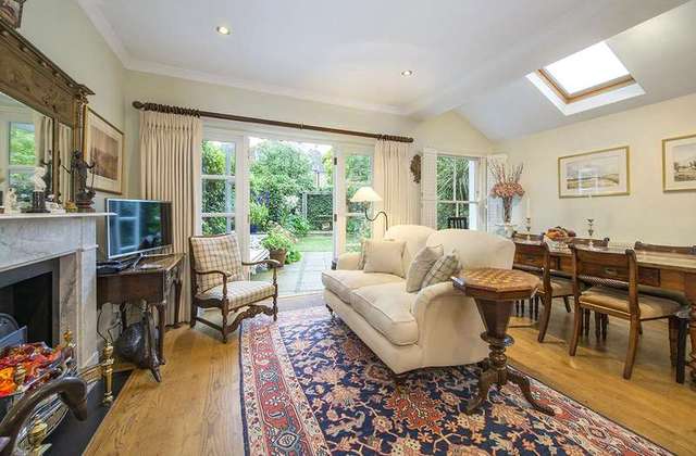  Image of 5 Bedroom Terraced for sale at Parsons Green Fulham Fulham, SW6 4BT