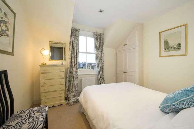  Image of 5 Bedroom Terraced for sale at Parsons Green Fulham Fulham, SW6 4BT