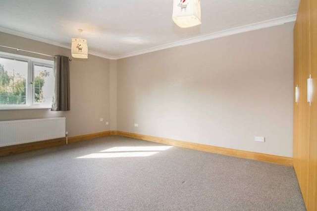  Image of 4 Bedroom Detached to rent at Cross Keys Hereford, HR1 3NT
