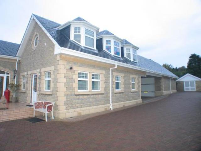  Image of 3 Bedroom Semi-Detached to rent at Bridge Of Weir Road Kilmacolm Inverclyde, PA13 4RU