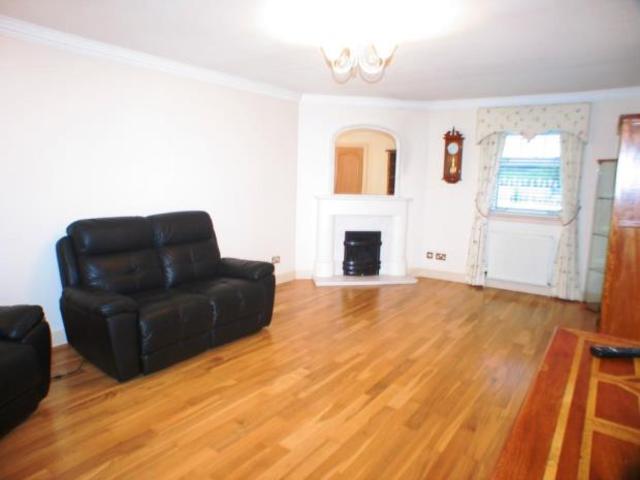  Image of 3 Bedroom Semi-Detached to rent at Bridge Of Weir Road Kilmacolm Inverclyde, PA13 4RU