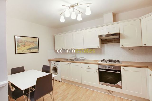  Image of 1 Bedroom Flat to rent at Devonshire Drive  Greenwich, SE10 8LQ