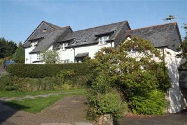  Image of 3 Bedroom Terraced to rent at Dartmouth, TQ6 0HS