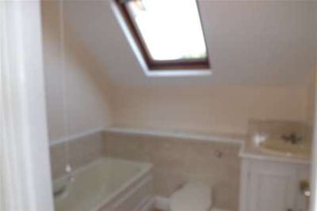 Image of 3 Bedroom Terraced to rent at Dartmouth, TQ6 0HS