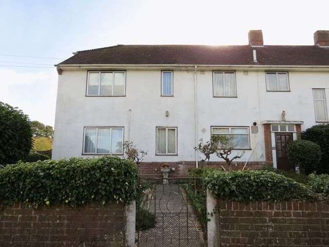  Image of 4 Bedroom Semi-Detached for sale at East Way Strouden Park Bournemouth, BH8 9PS