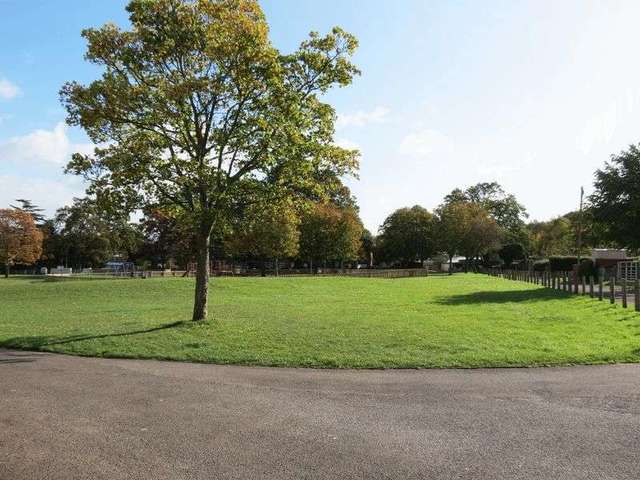  Image of 4 Bedroom Semi-Detached for sale at East Way Strouden Park Bournemouth, BH8 9PS