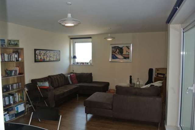  Image of 2 Bedroom Flat to rent at Erebus Drive, Royal Artillery Quays  London, SE28 0GE