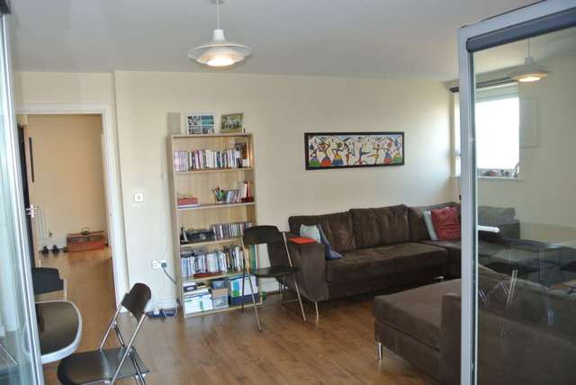  Image of 2 Bedroom Flat to rent at Erebus Drive, Royal Artillery Quays  London, SE28 0GE