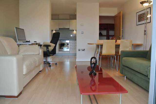  Image of 1 Bedroom Apartment to rent at Erebus Drive, Royal Artillery Quays Riverside London, SE28 0GG