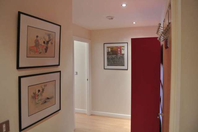  Image of 1 Bedroom Apartment to rent at Erebus Drive, Royal Artillery Quays Riverside London, SE28 0GG