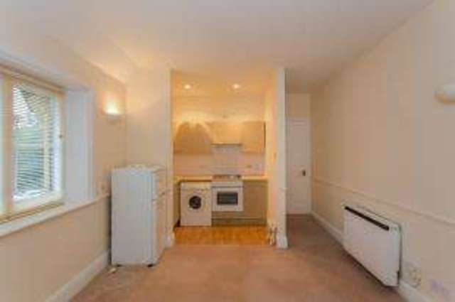  Image of 1 Bedroom Flat for sale at Fosseway Cheltenham Stow-on-the-Wold, GL54 1DN