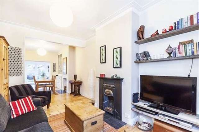  Image of 3 Bedroom Terraced for sale at London, E10 6JG