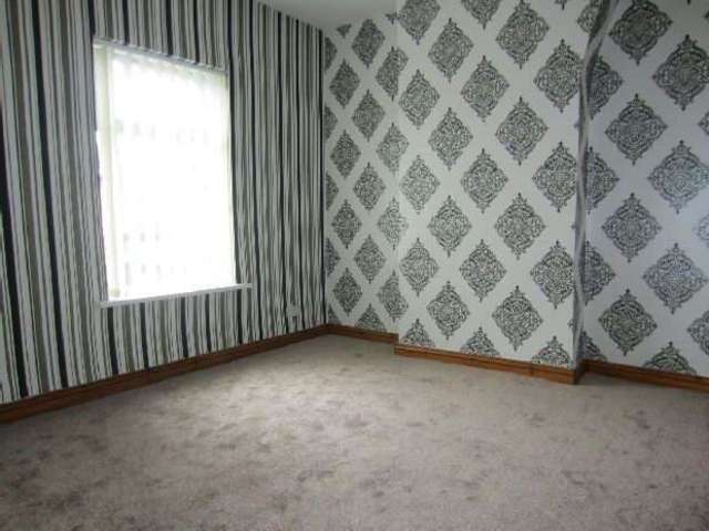  Image of 3 Bedroom Terraced to rent at Granville Avenue  Whalley Range, M16 8JX