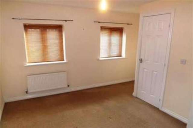  Image of 2 Bedroom Property to rent at Doncaster, DN3 2FF