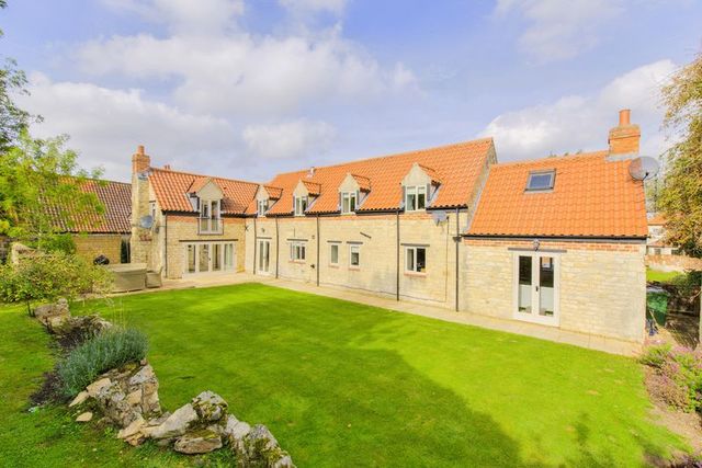  Image of 5 Bedroom Detached for sale at Hawthorpe Bourne, PE10 0RY