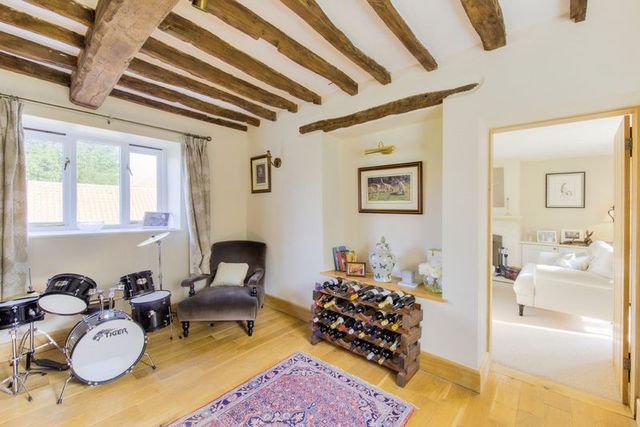 Image of 5 Bedroom Detached for sale at Hawthorpe Bourne, PE10 0RY