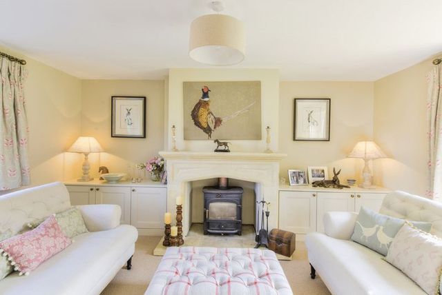  Image of 5 Bedroom Detached for sale at Hawthorpe Bourne, PE10 0RY