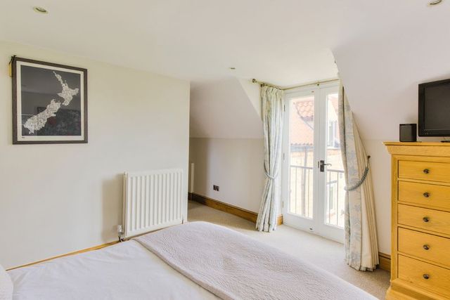  Image of 5 Bedroom Detached for sale at Hawthorpe Bourne, PE10 0RY