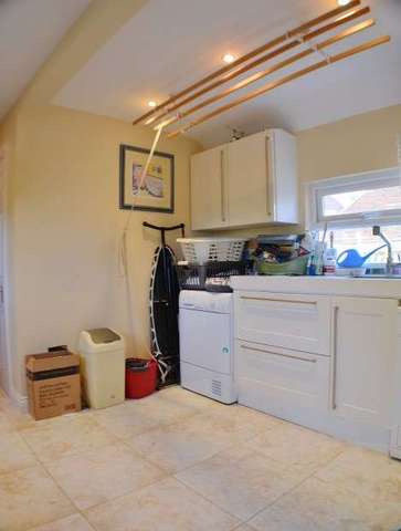  Image of 4 Bedroom Detached for sale at Hempstead Lane  Hailsham, BN27 3AB