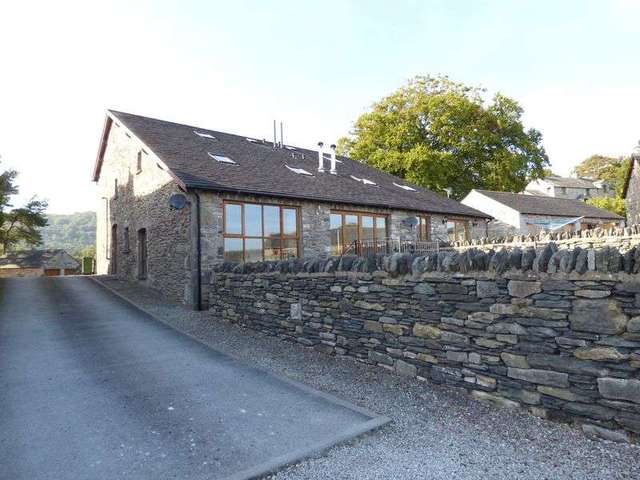  Image of 4 Bedroom Detached to rent at Kendal Road Lindale Grange-Over-Sands, LA11 6QR