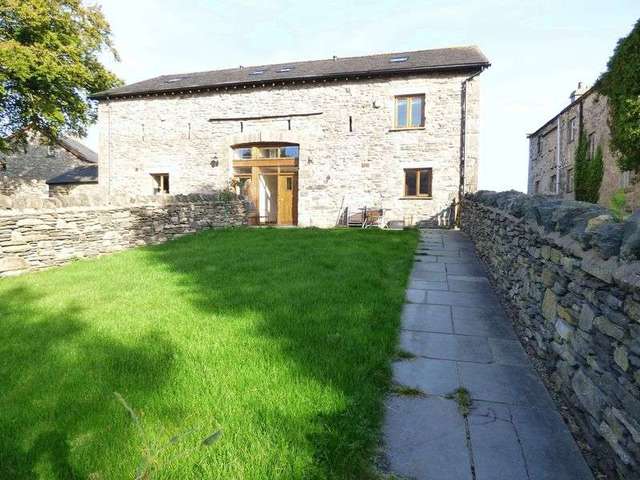  Image of 4 Bedroom Detached to rent at Kendal Road Lindale Grange-Over-Sands, LA11 6QR