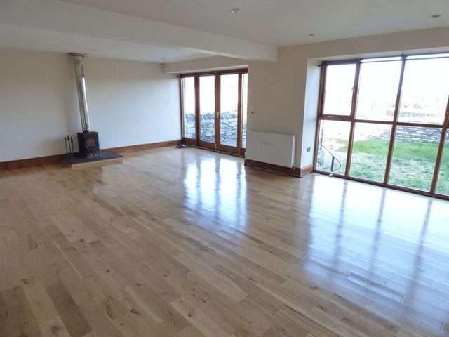  Image of 4 Bedroom Detached to rent at Kendal Road Lindale Grange-Over-Sands, LA11 6QR