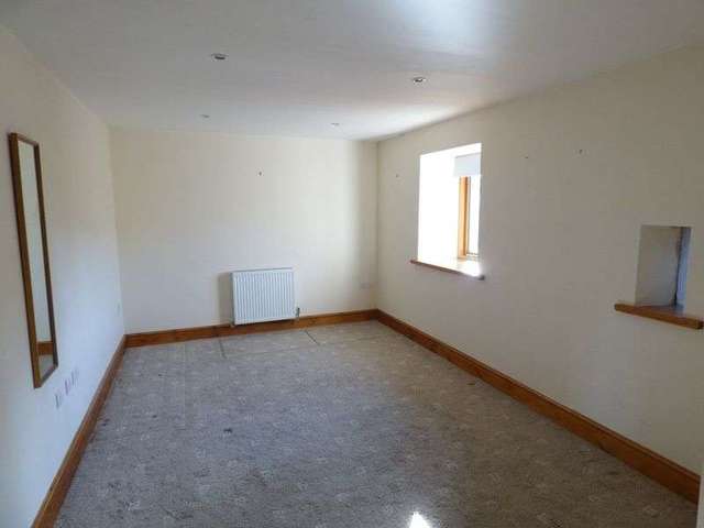  Image of 4 Bedroom Detached to rent at Kendal Road Lindale Grange-Over-Sands, LA11 6QR