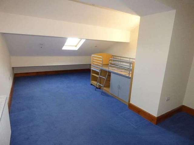  Image of 4 Bedroom Detached to rent at Kendal Road Lindale Grange-Over-Sands, LA11 6QR