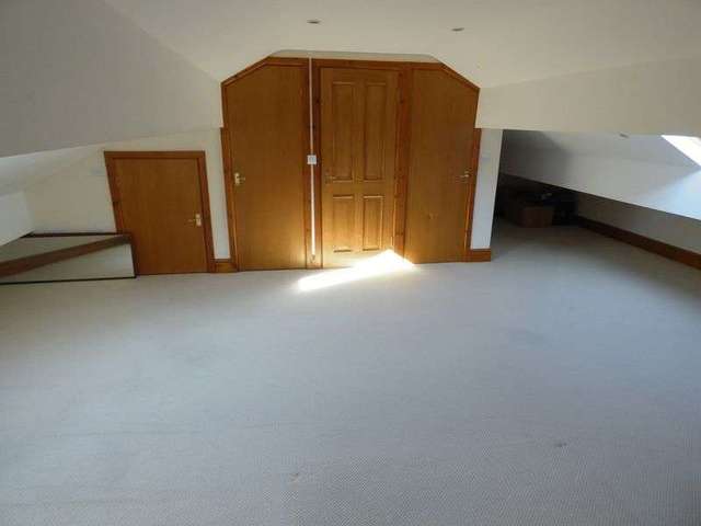  Image of 4 Bedroom Detached to rent at Kendal Road Lindale Grange-Over-Sands, LA11 6QR