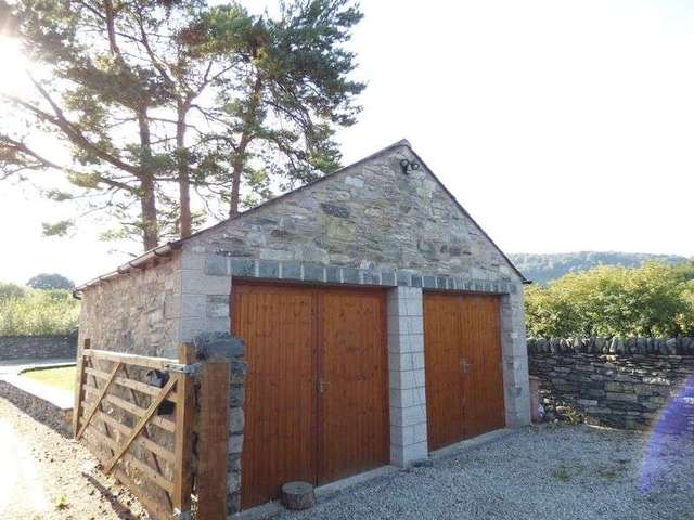  Image of 4 Bedroom Detached to rent at Kendal Road Lindale Grange-Over-Sands, LA11 6QR
