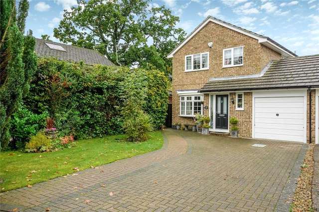  Image of 3 Bedroom Detached for sale at Binfield  Binfield, RG42 4NZ