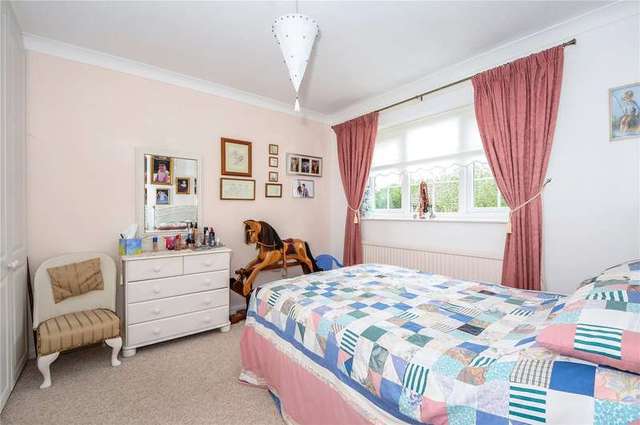  Image of 3 Bedroom Detached for sale at Binfield  Binfield, RG42 4NZ