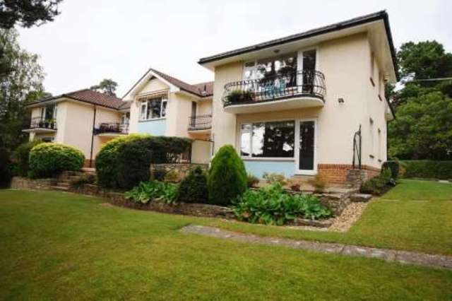  Image of 3 Bedroom Flat to rent at Ferndown  Dudsbury, BH22 8BX