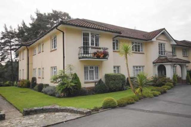  Image of 3 Bedroom Flat to rent at Ferndown  Dudsbury, BH22 8BX