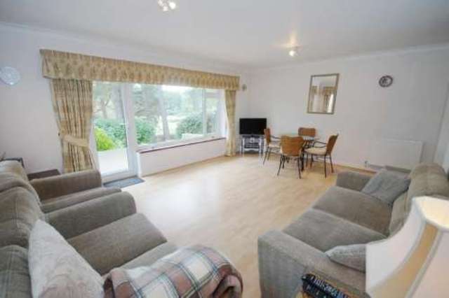 Image of 3 Bedroom Flat to rent at Ferndown  Dudsbury, BH22 8BX