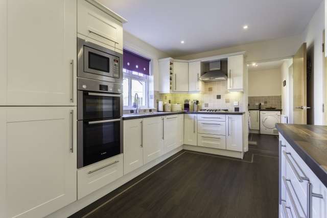  Image of 3 Bedroom Detached for sale at Kirriemuir, DD8 4LF