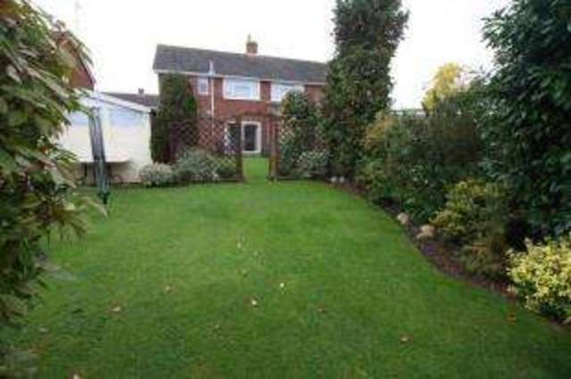  Image of 3 Bedroom Semi-Detached for sale at Maldon Essex Heybridge, CM9 6JU