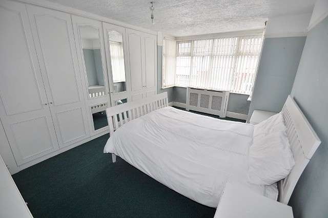  Image of 3 Bedroom Detached for sale at Wallasey, CH45 4QJ