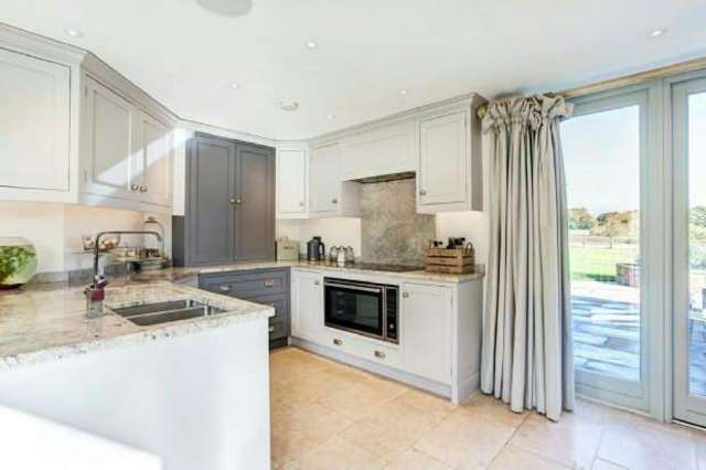 Image of 4 Bedroom Detached for sale at Marsh Green Road  Biddulph, ST8 6QP