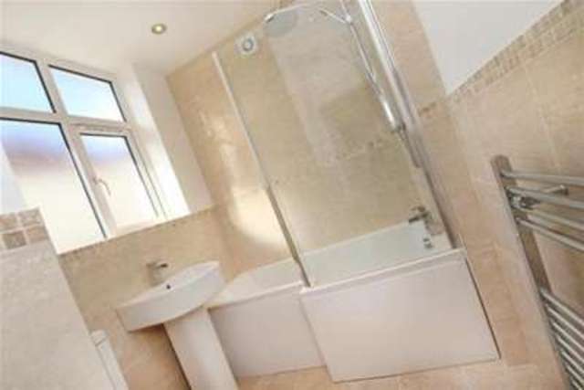  Image of 3 Bedroom Detached to rent at Sheffield, S11 9HU